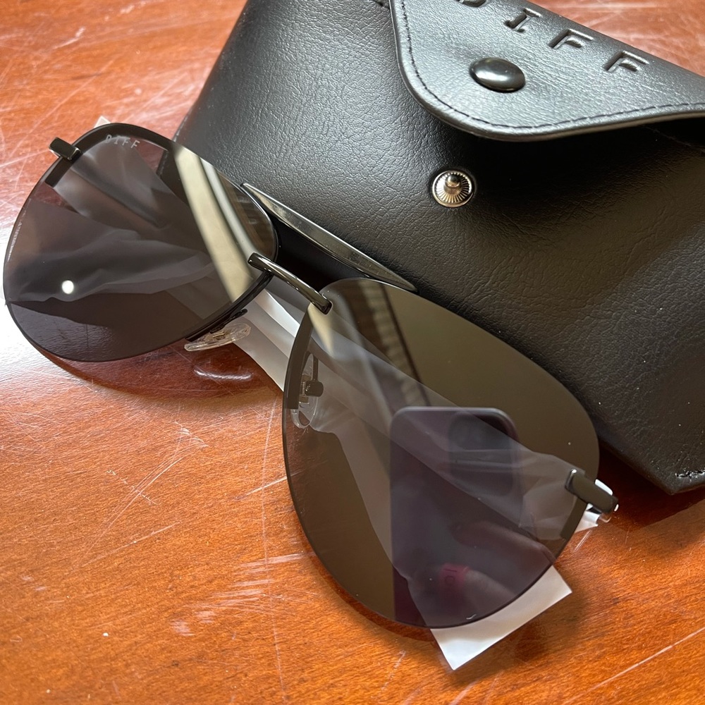 NWT Diff Sunglasses